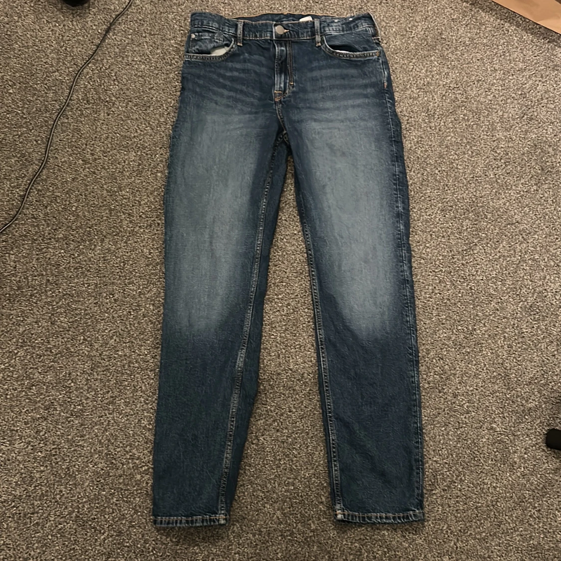 Blå raka jeans ifrån H&M