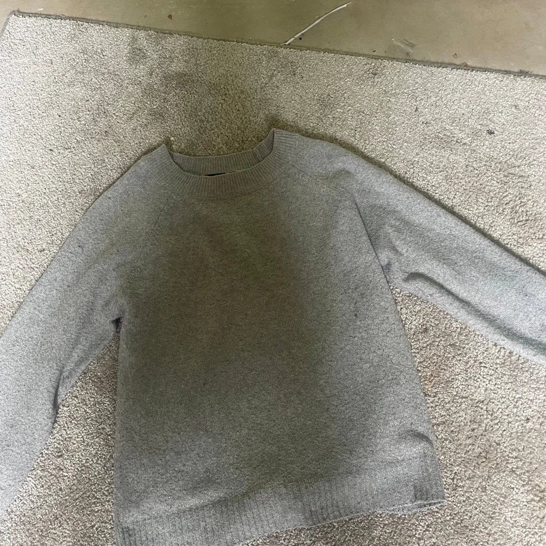 Grå stickad tröja från Vero Moda