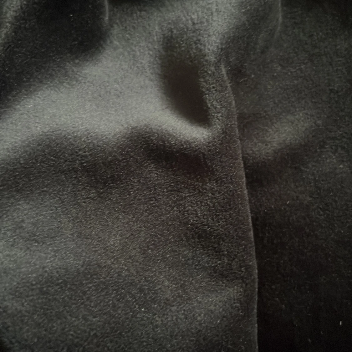 Svart hoodie med dragkedja från Lager 157 - 4