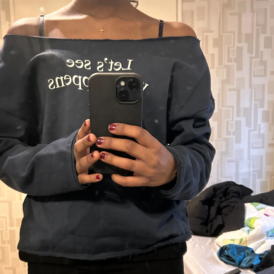 offshoulder sweatshirt 