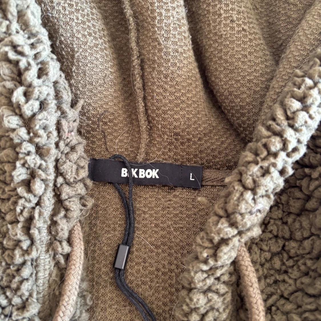 Grön fluffig tröja - 2