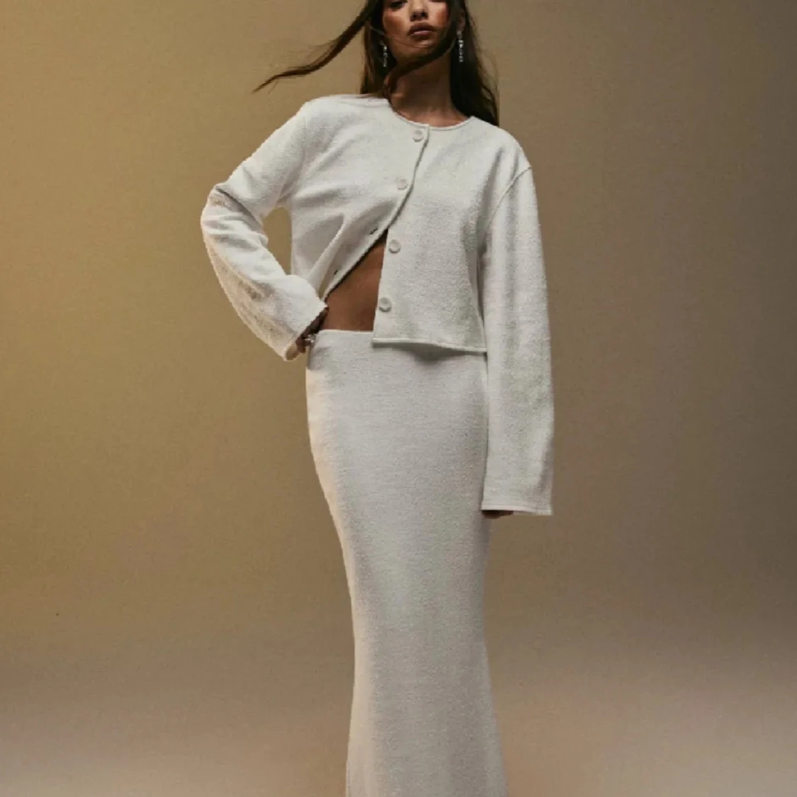 Vit långkjol med slits - 1