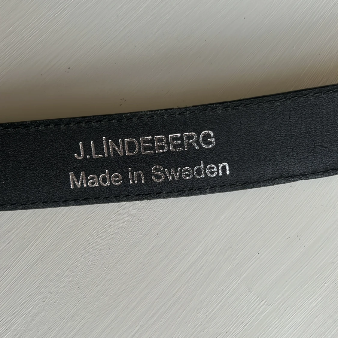 Svart läder bälte från J.Lindeberg - 3