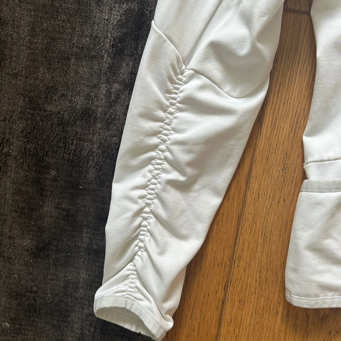 Vit långärmad träningströja med dragkedja - 1