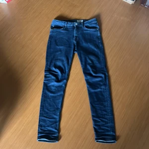 Tiger of sweden jeans - Feta tiger of sweden jeans lite använda men har fortfarande mycke kvar o ge, om ki har funderingar kring ngt är de ba o skriva dm!!!