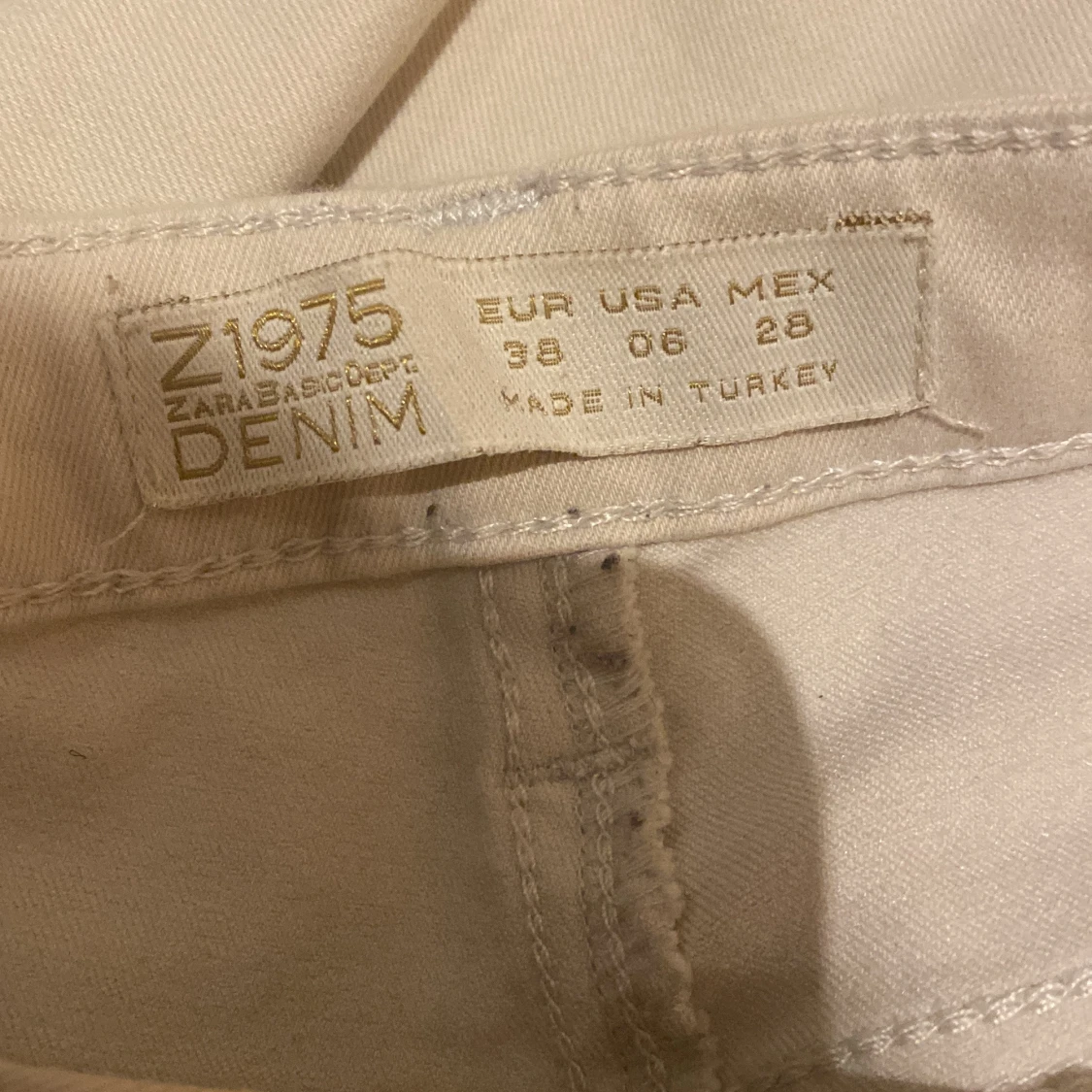 Beige jeansbyxor från Zara Basic Dept. - 3