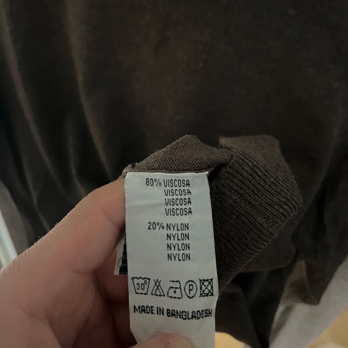 Brun tröja från Cotton & Silk med armbågslappar - 3