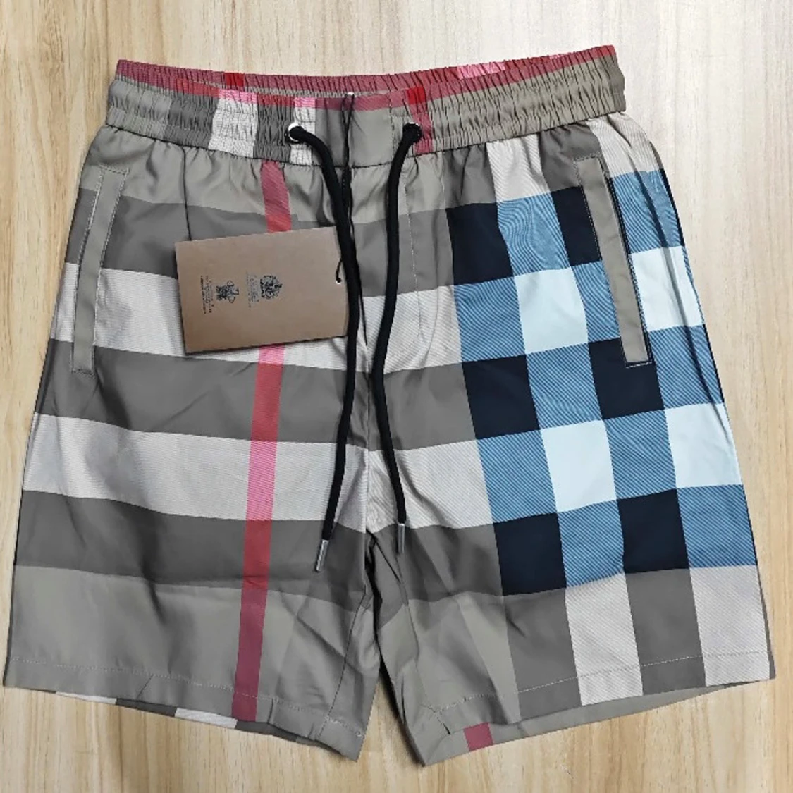 shorts från Burberry