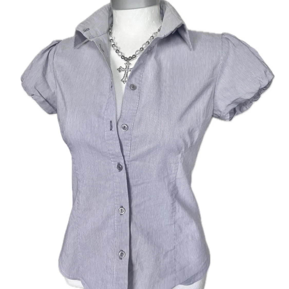 Kortärmad skjorta med puffärm - 1