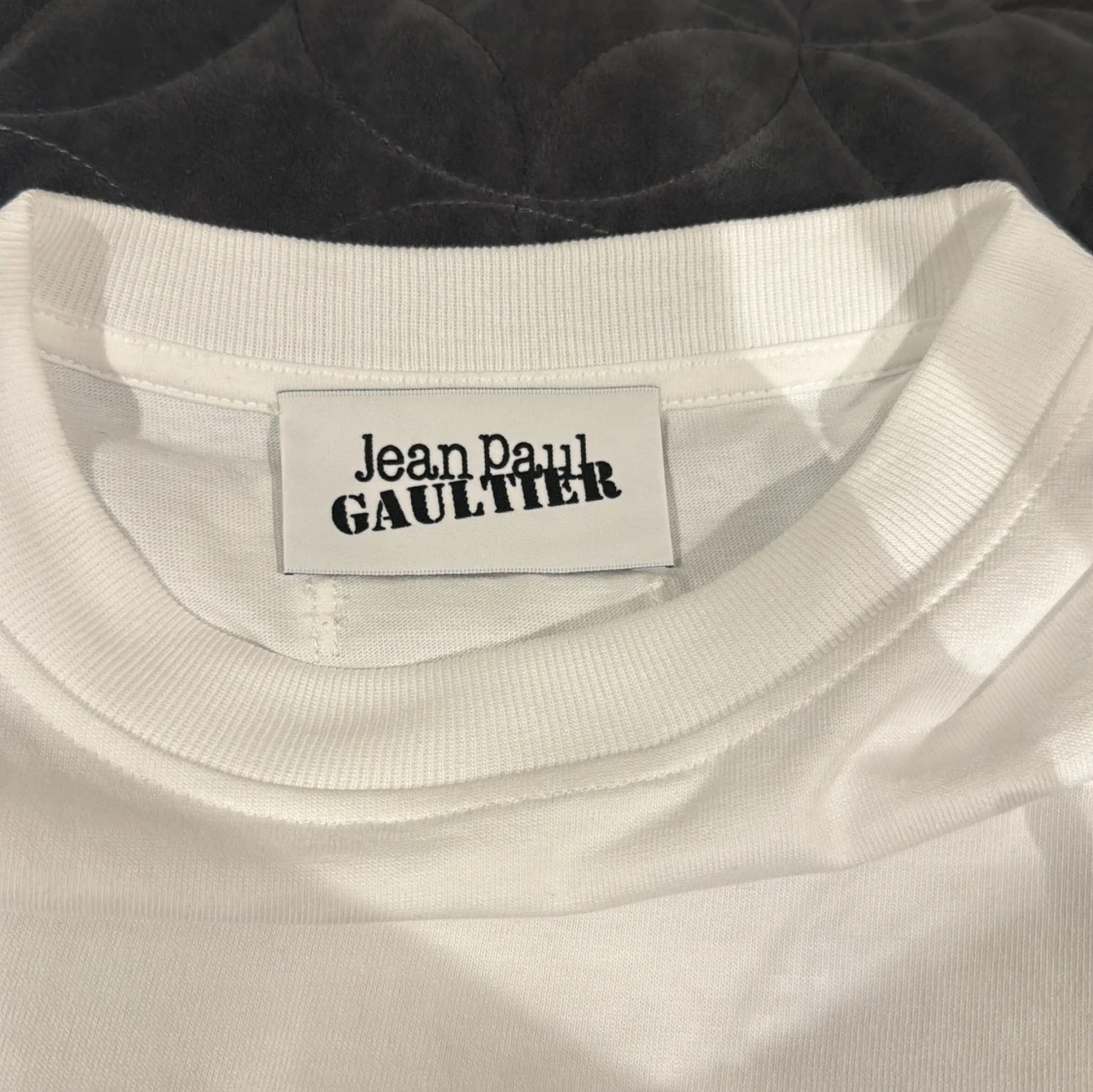 Vit t-shirt från Jean Paul Gaultier - 2