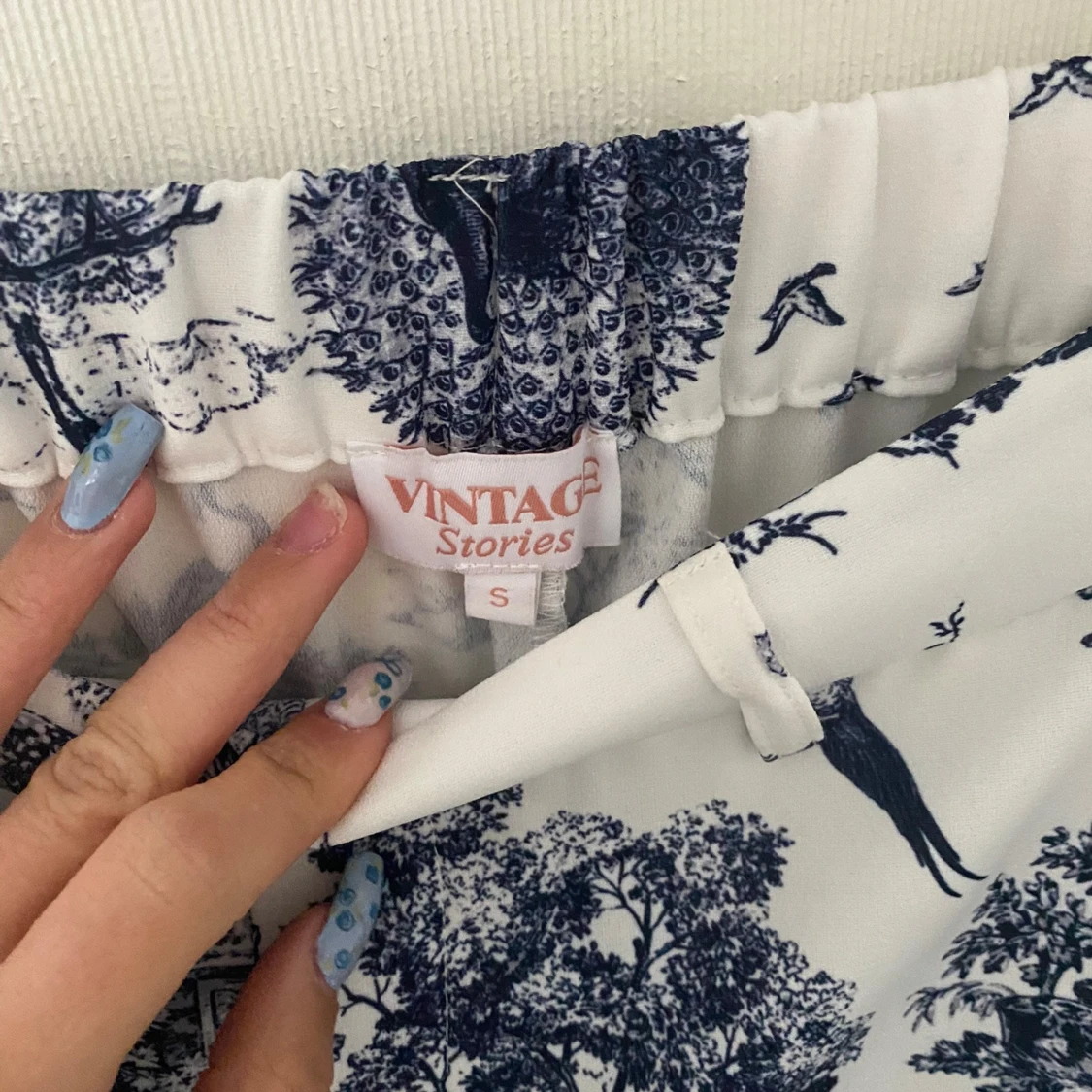 Vit och blå kostymset - 3