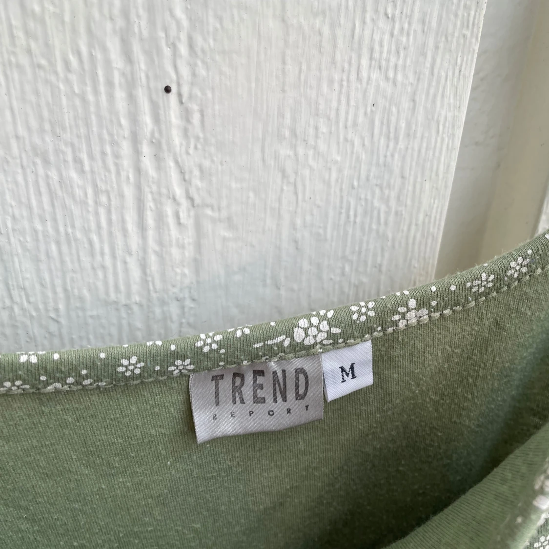 Grön blommig kortklänning Trend Report - 2