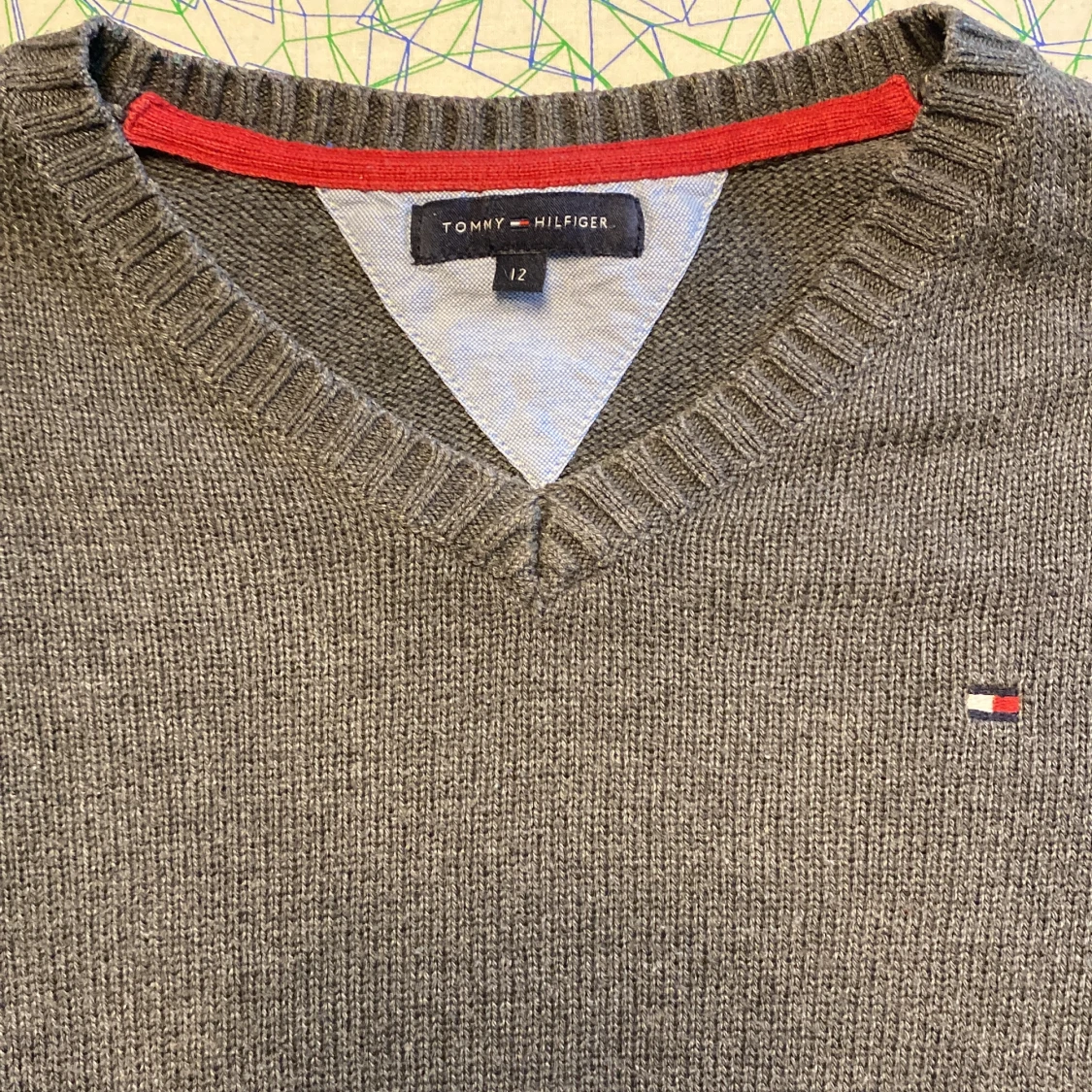 Grå Tommy Hilfiger tröja - 3