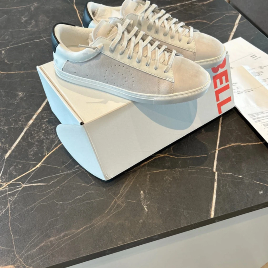 Vita sneakers från Oliver Cabell - 2