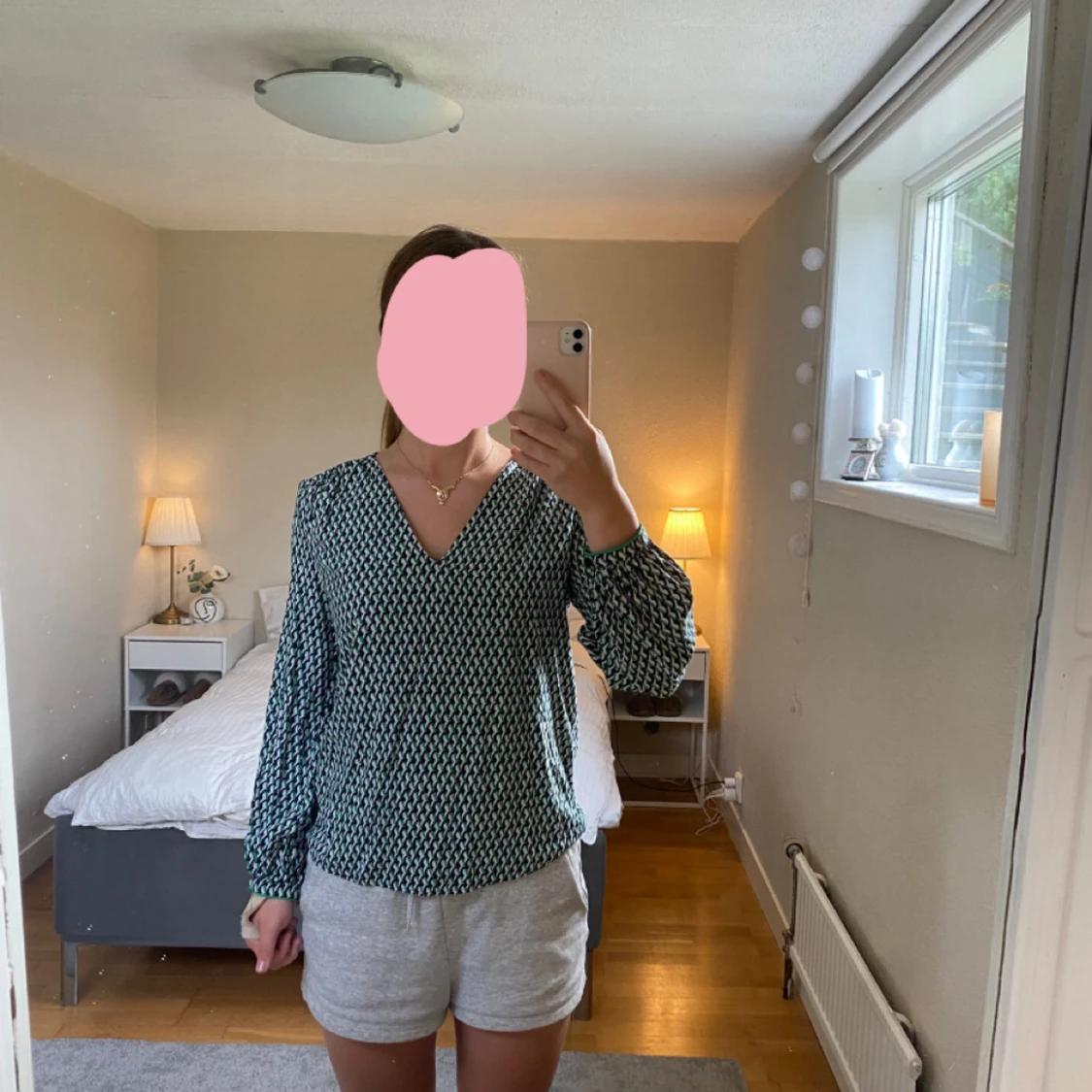 Mönstrad blus från Tommy Hilfiger