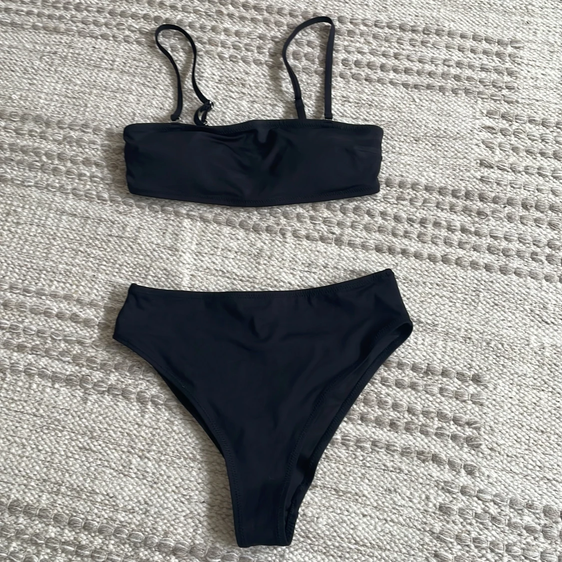 Svart bikini
