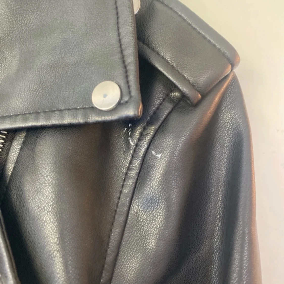 Svart skinnjacka från Stradivarius - 2