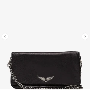 Zadig Voltaire väska  - Jättefin äkta Zadig Voltaire väska den minsta modellen. Kedjan har blivit liite missfärgad men inget man tänkte på. Skriv för fler bilder och mått💕 pris går att diskuteras 