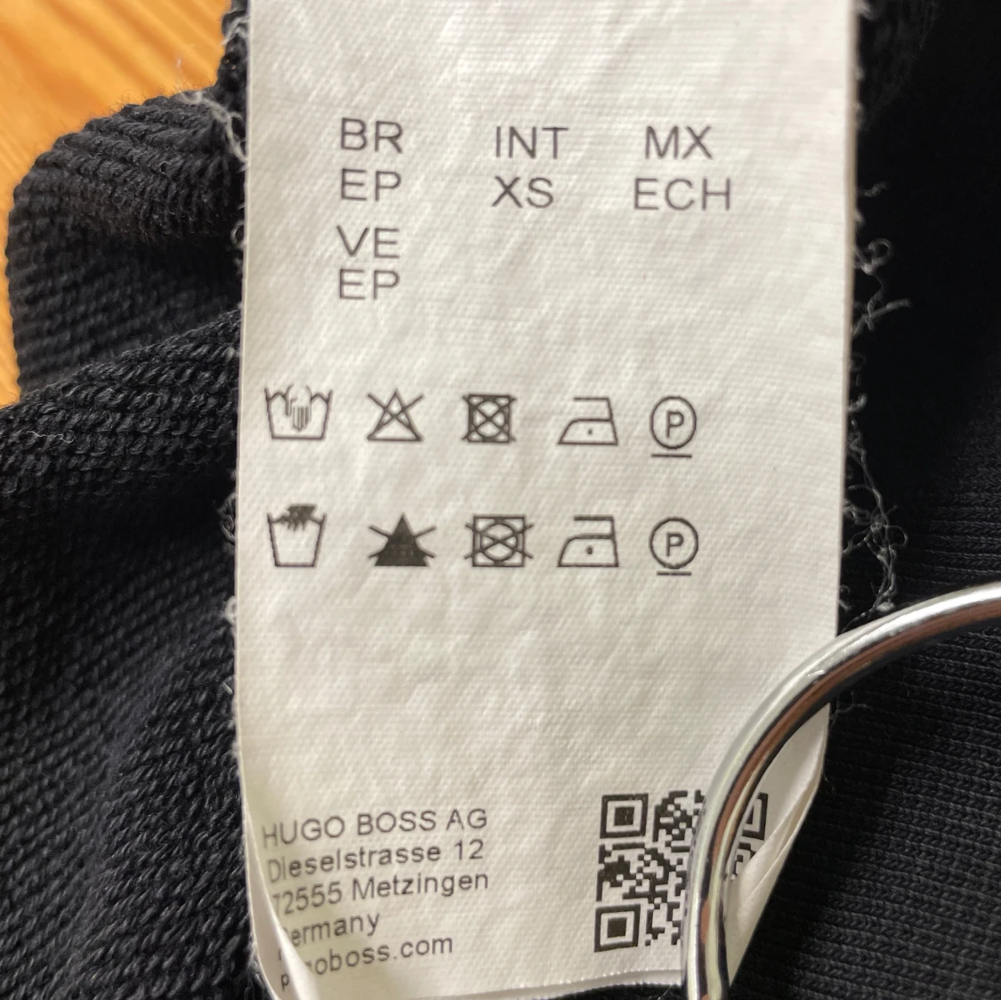 Hugo Boss - 4