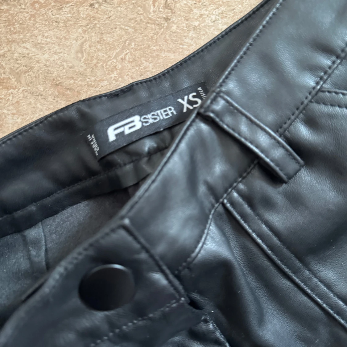 Svarta cargopants - 2