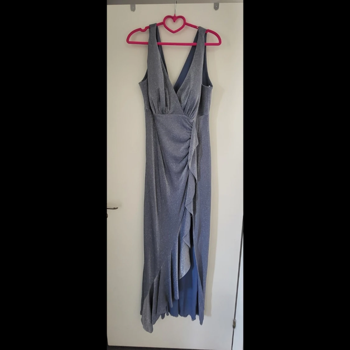 Blå glittrig långklänning - 1