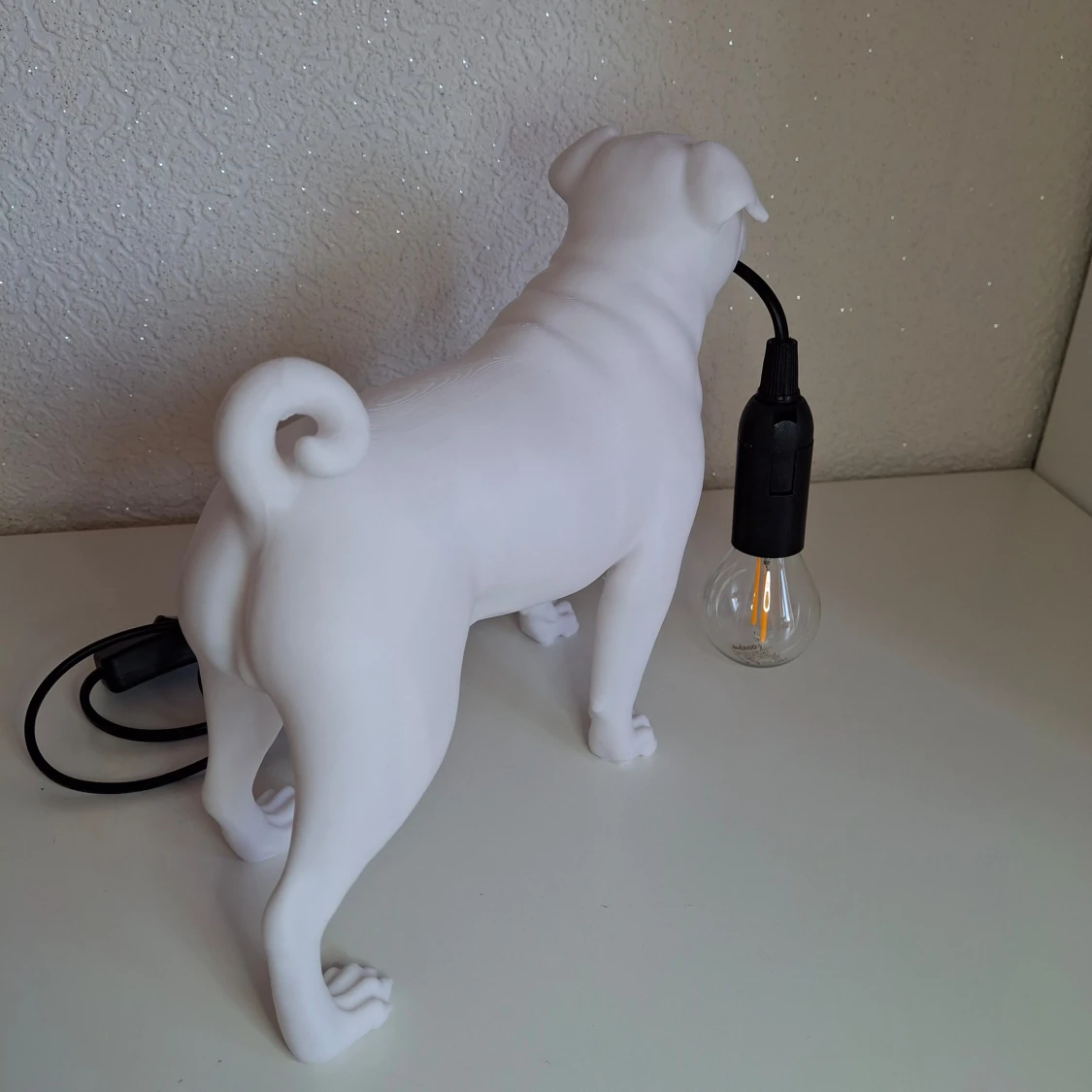 Vit hundformad bordslampa - 1