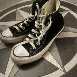 Svarta Converse All Star sneakers - Klassiska svarta converse. Bra skick 