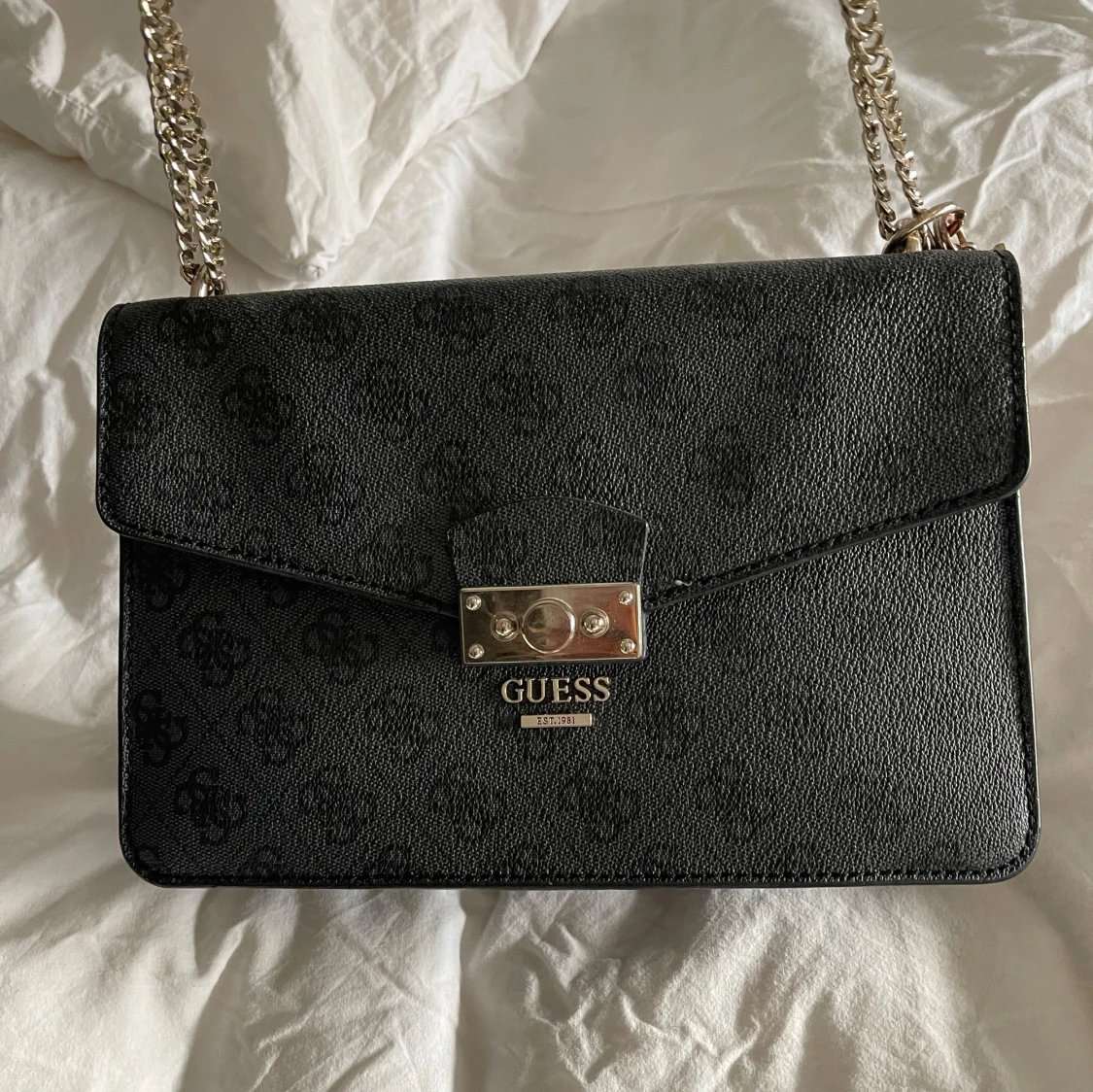 Guess väska  - 2
