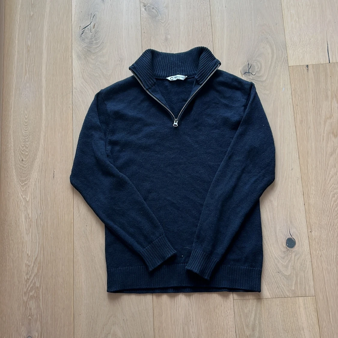 Mörkblå halvziptröja i merinoull