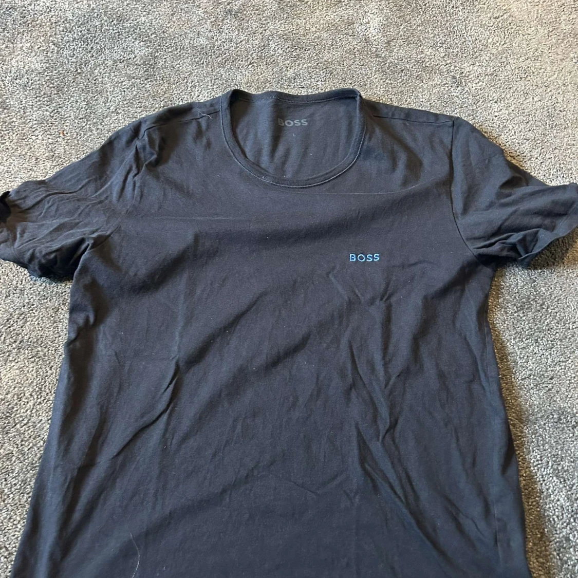 Svart t-shirt från BOSS Hugo Boss
