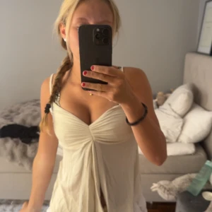 Toppar - Topp från Gina tricot som aldrig är använd och har även prislapp kvar