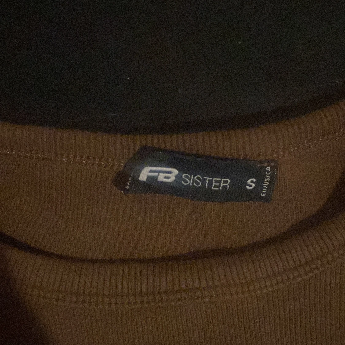 Brun långärmad tröja från FB Sister - 1