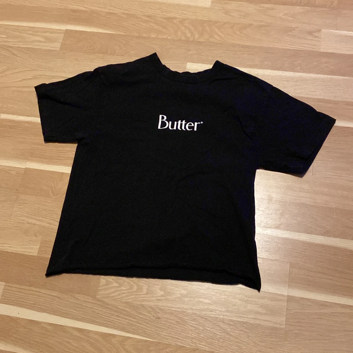 Butter T-shirt Croppad Svart