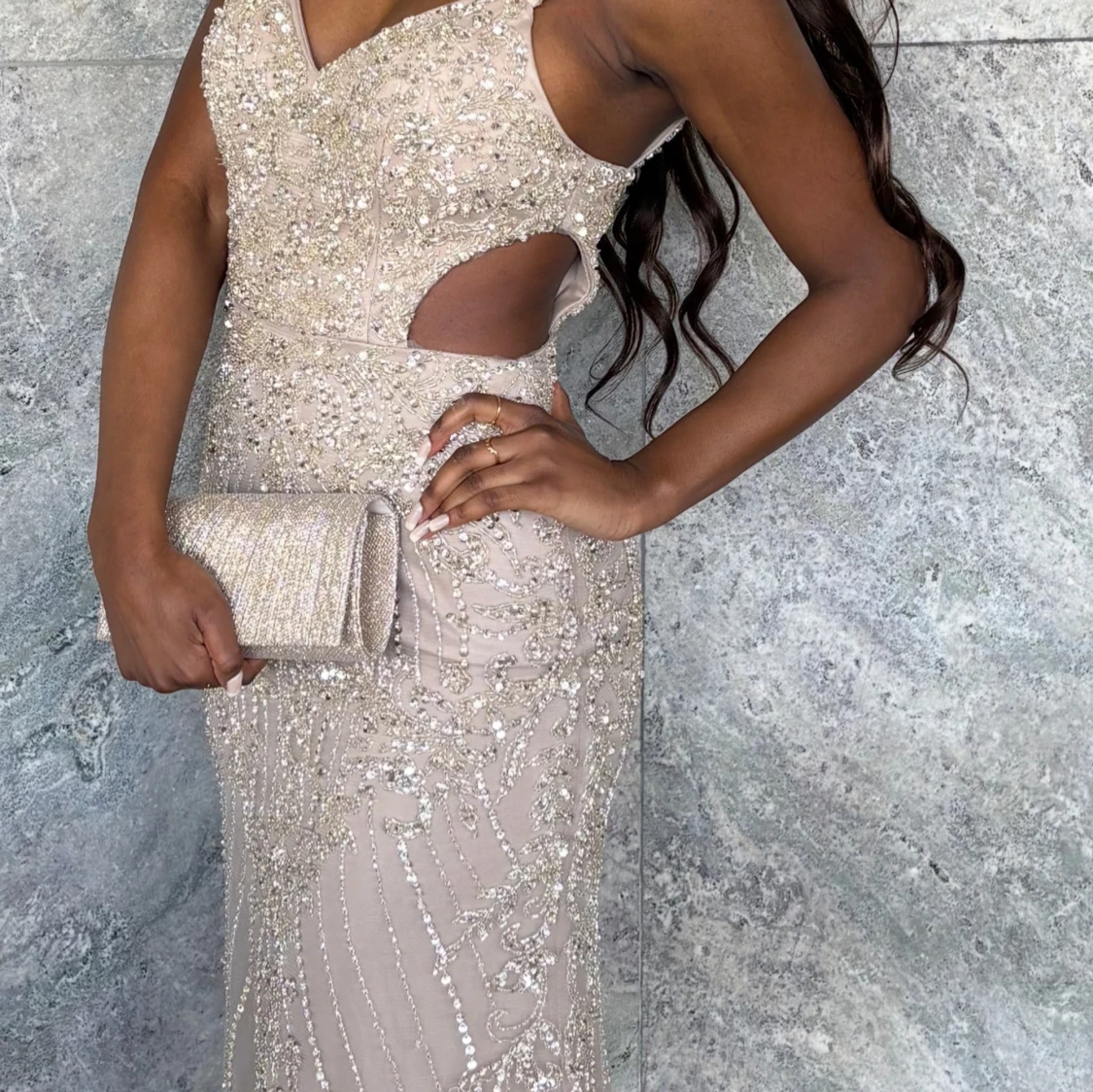 Champagnefärgad långklänning med paljetter - 2