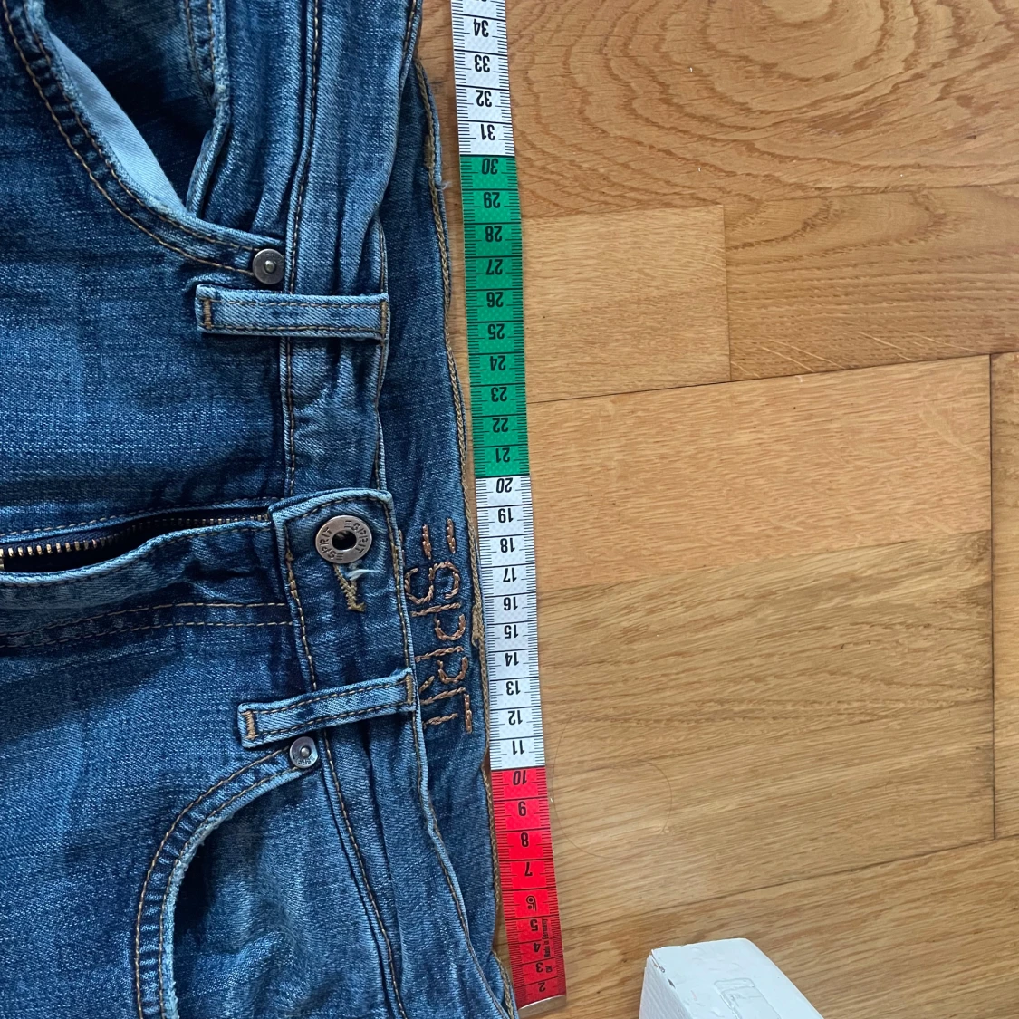 Blå bootcut jeans från Esprit - 2