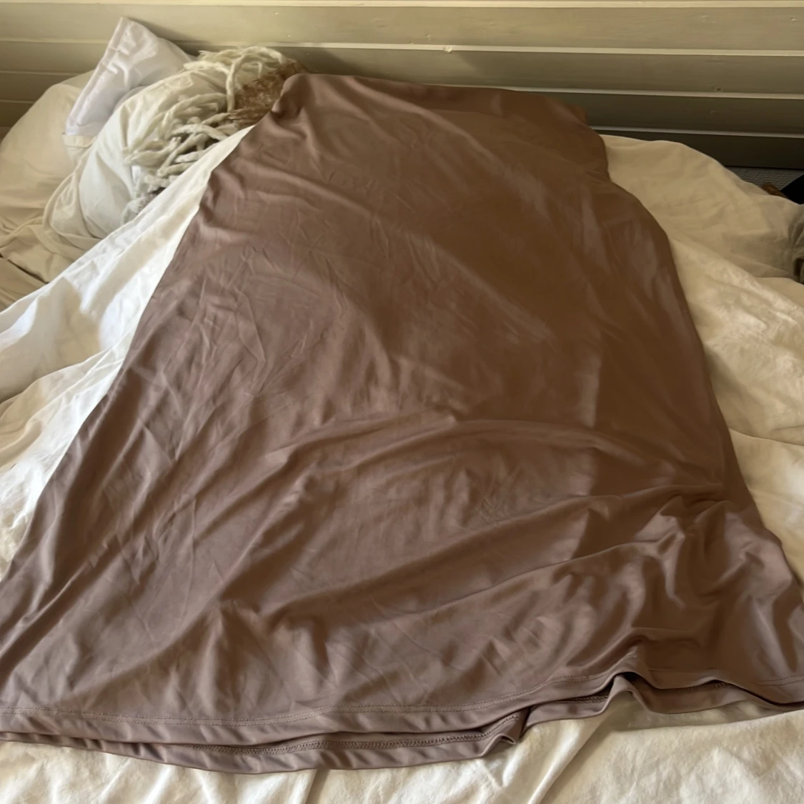 Beige/champanj färgad  långkjol från 157