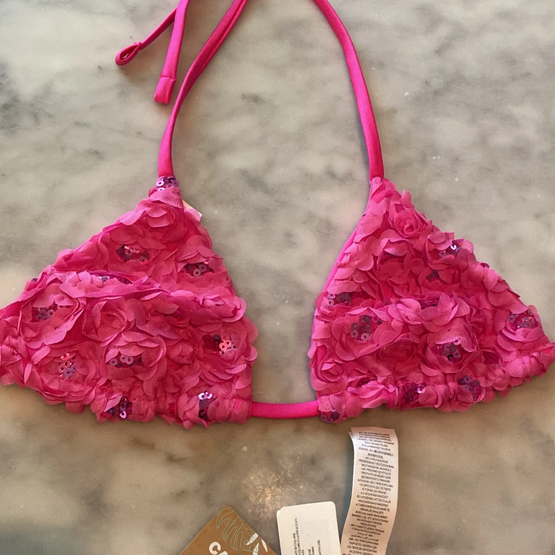 Fin calzedonia bikini med blomdetaljer - 1