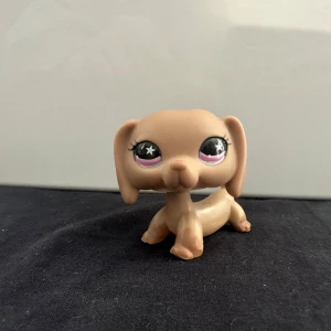 Littlest Pet Shop dachshund  - :)