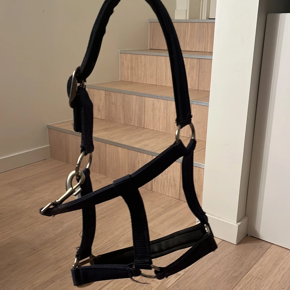 Mörkblå/Marinblå grimma - 2