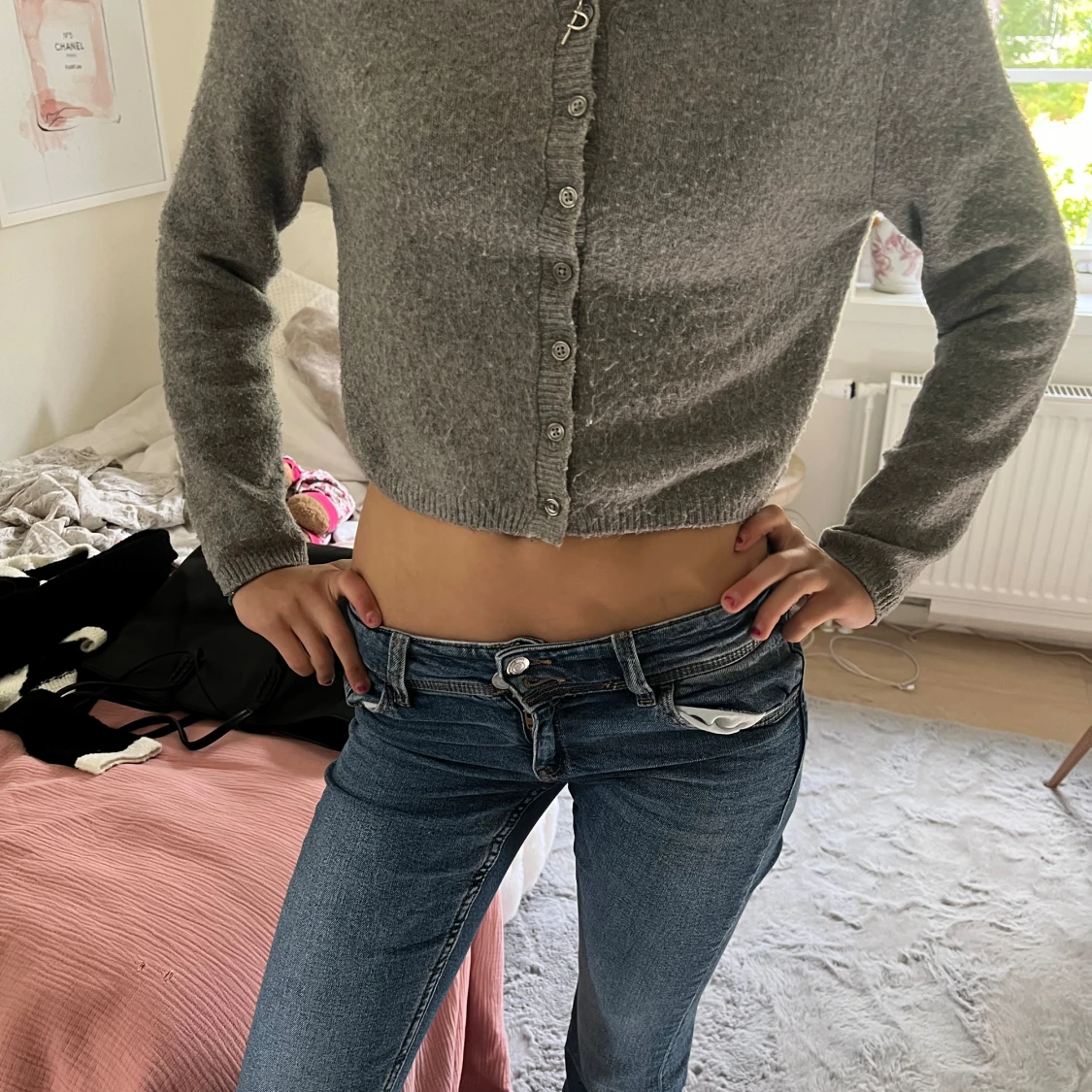 KÖP PÅ MIN VINTED EVELINEKARLSS Jättefin grå kofta från stradivarius