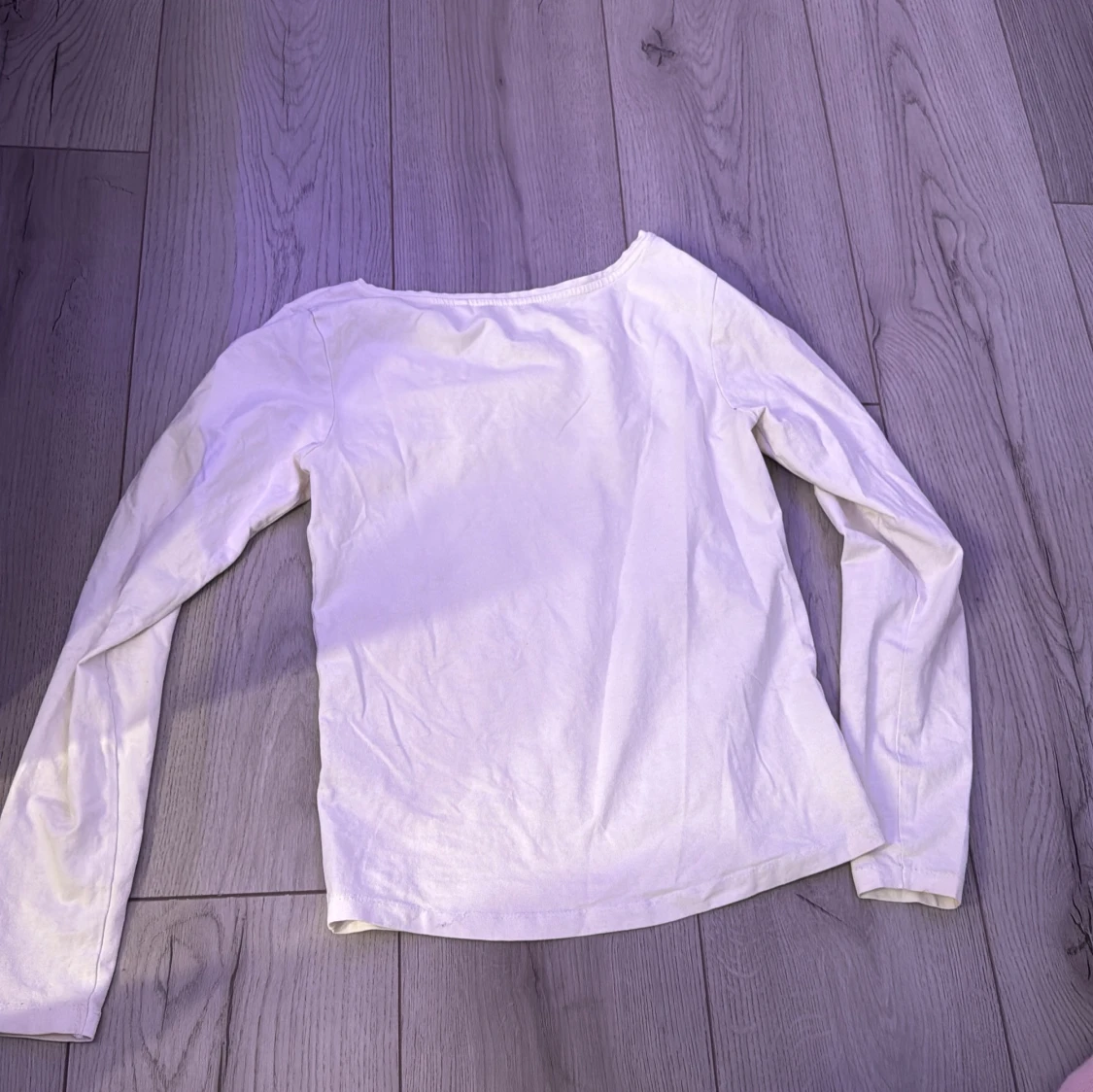 U-ringad vit tröja från lager 157 - 1