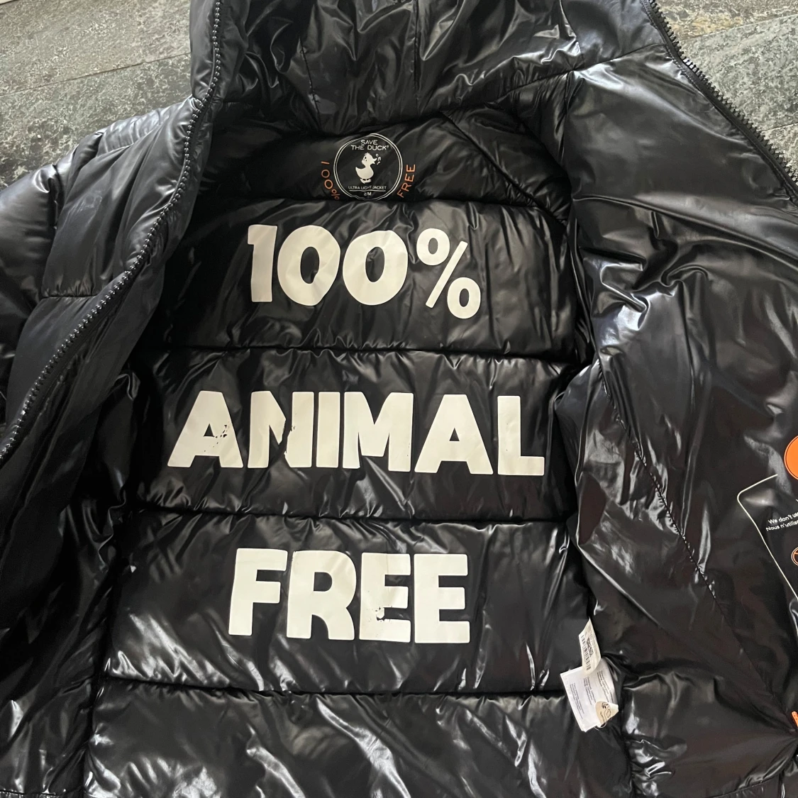 Svart pufferjacka från Save The Duck - 4