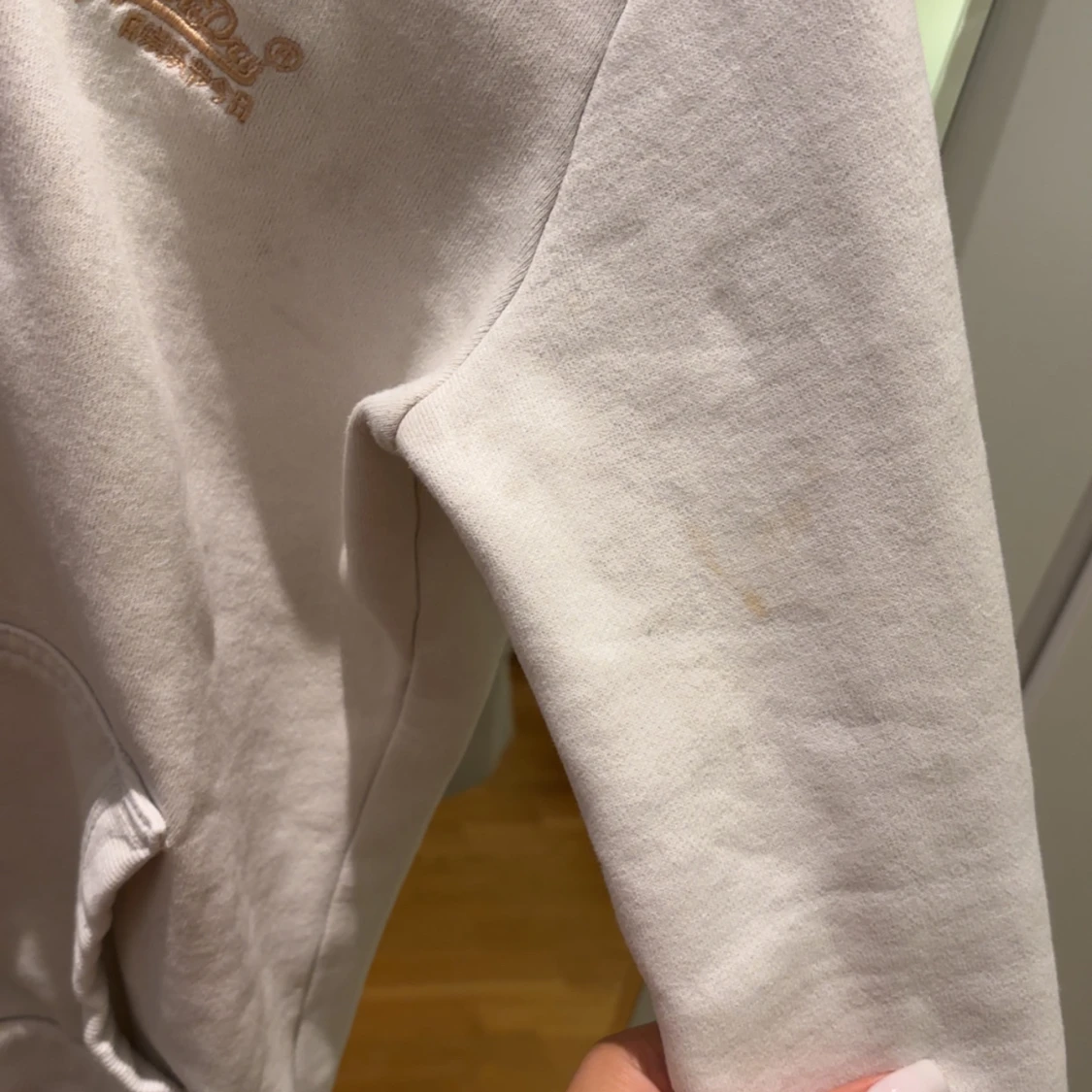 Vit hoodie från Superdry med dragkedja - 3