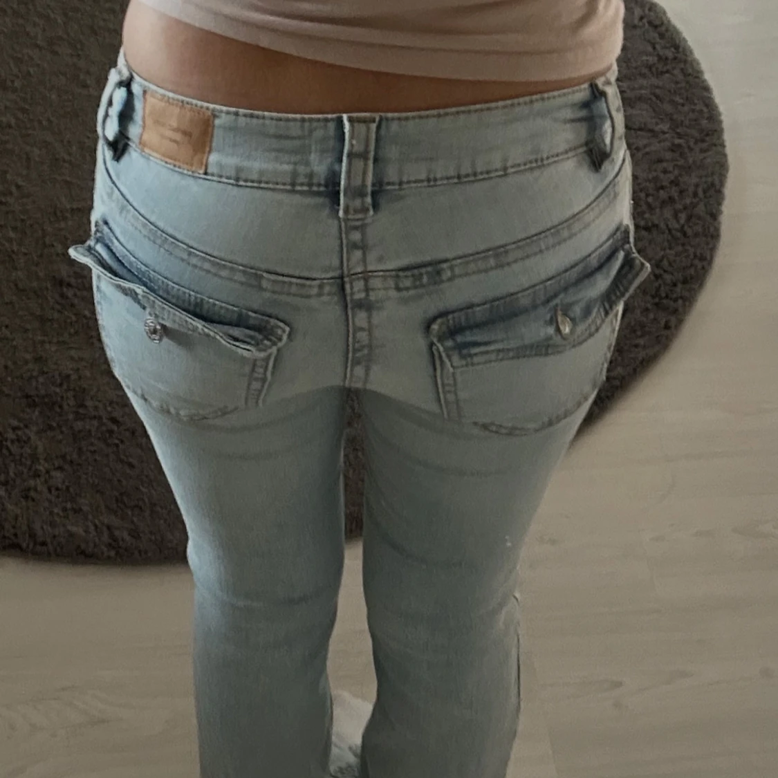 Ljusblå jeans från Gina, strl 36 - 1