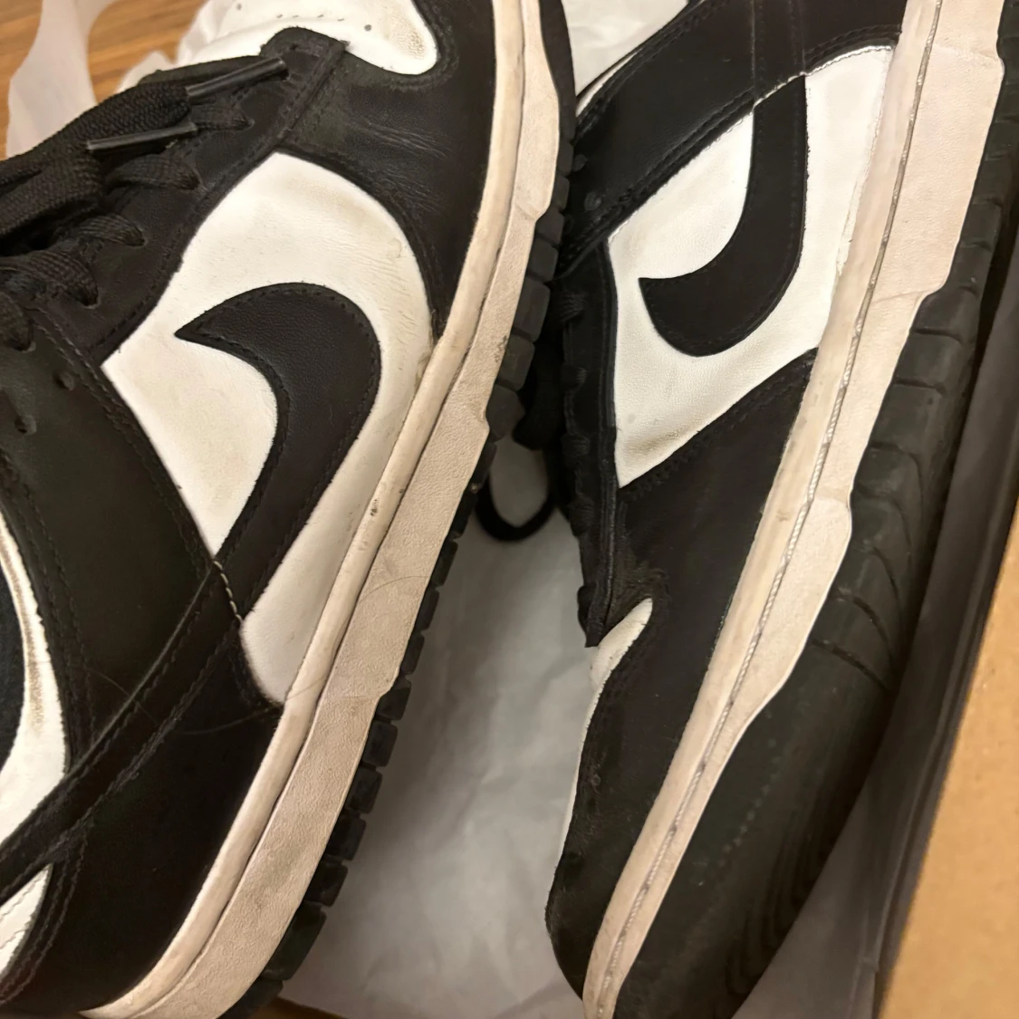 Nike Dunk Low svart/vit sneakers - 1