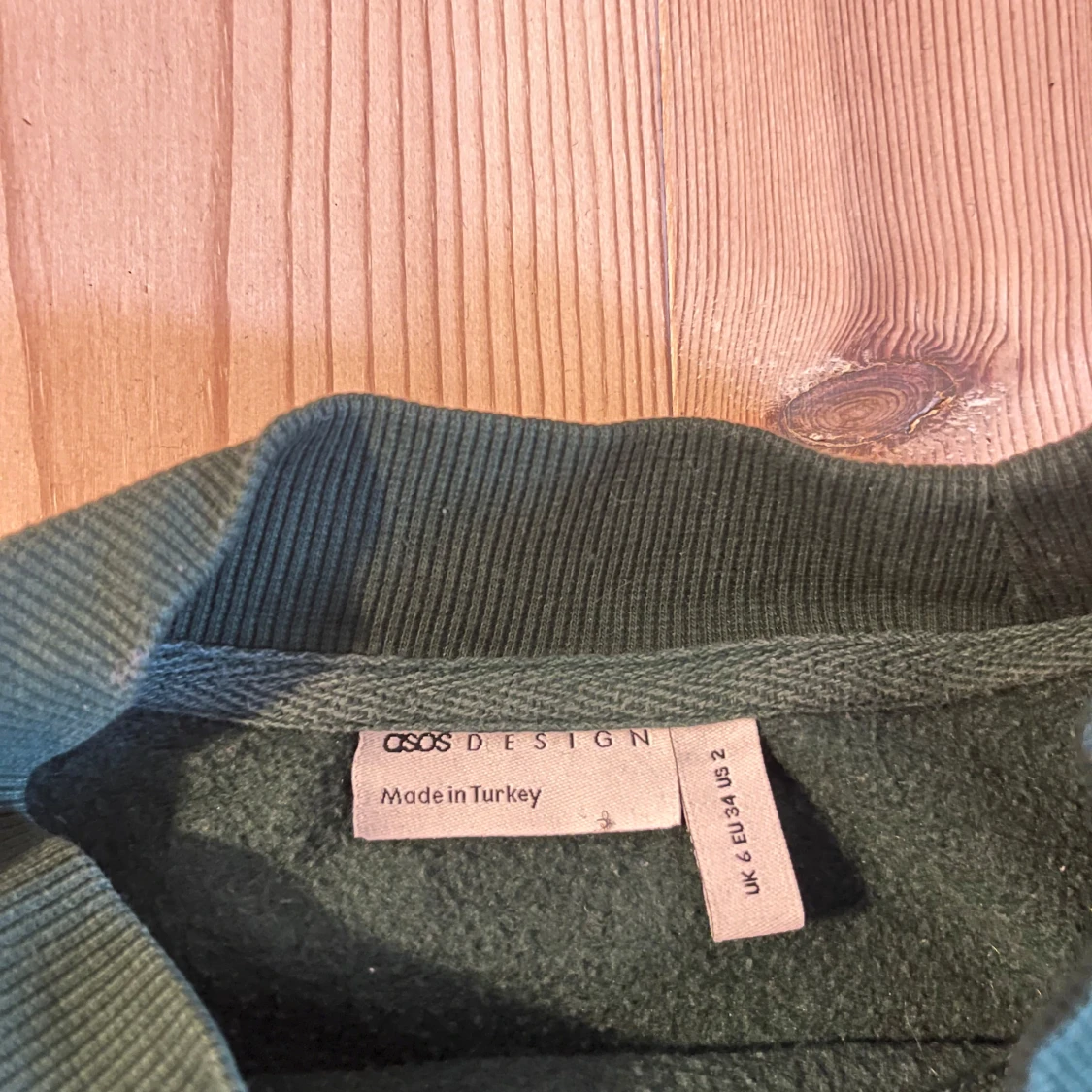 Mörkgrön sweatshirt från ASOS DESIGN - 2