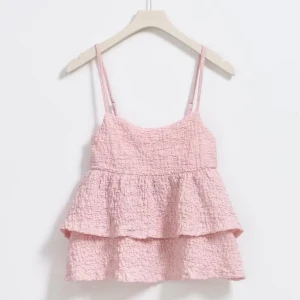 Ljusrosa volang linnetopp - Superfin rosa volangtopp, nästan helt oanvänd. 