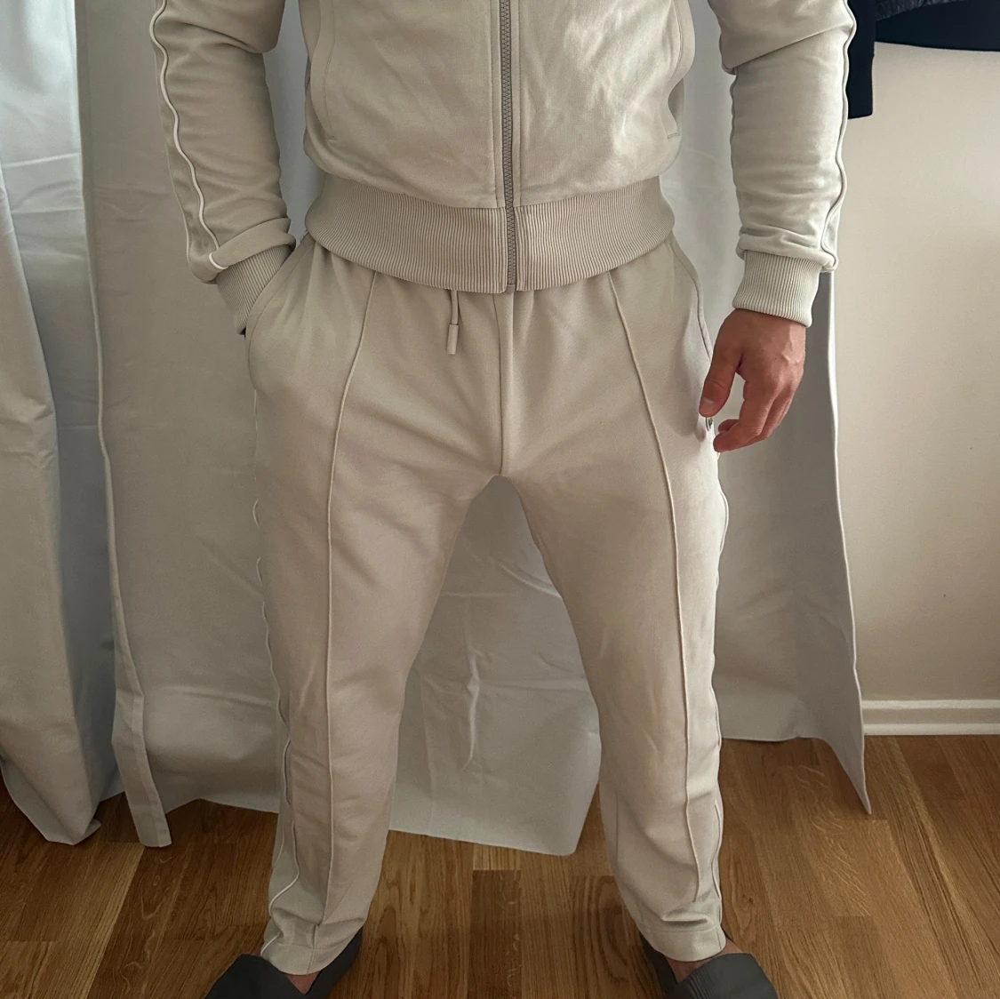 Tracksuit - 1