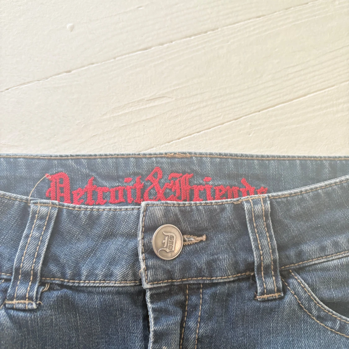 Lågmidjad jeanskjol  - 2