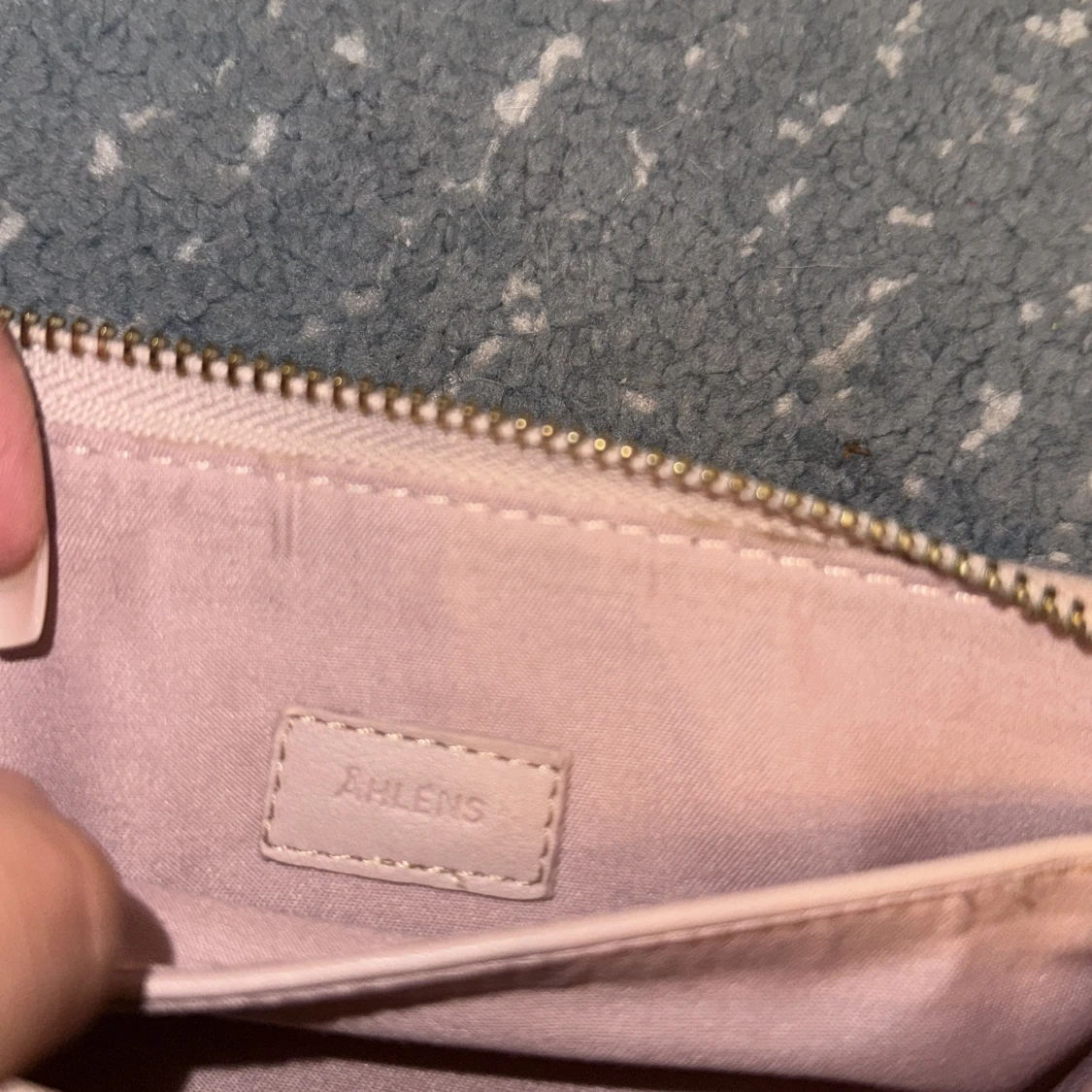 Ljusrosa quiltad plånbok från Åhléns - 2